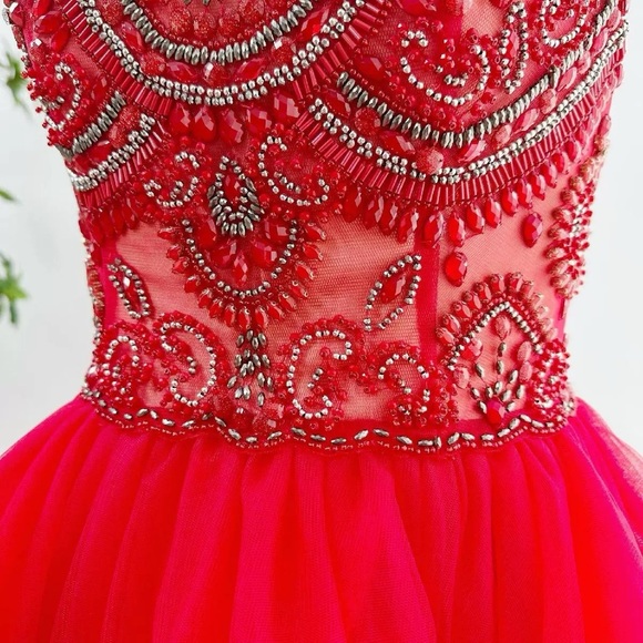 Mori Lee Halter Red mini Prom dress - Picture 6 of 11